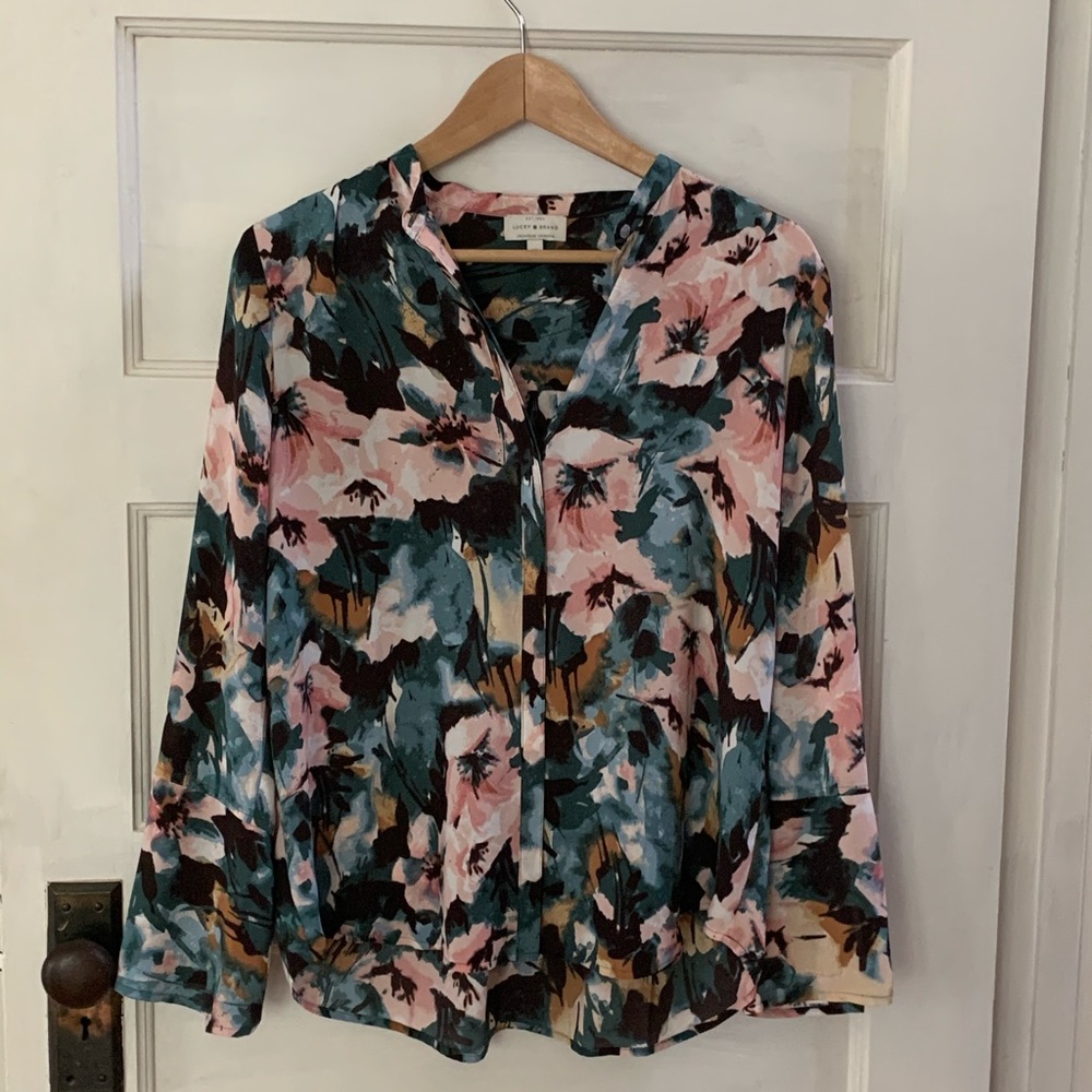 Lucky Brand Size M Floral Top
